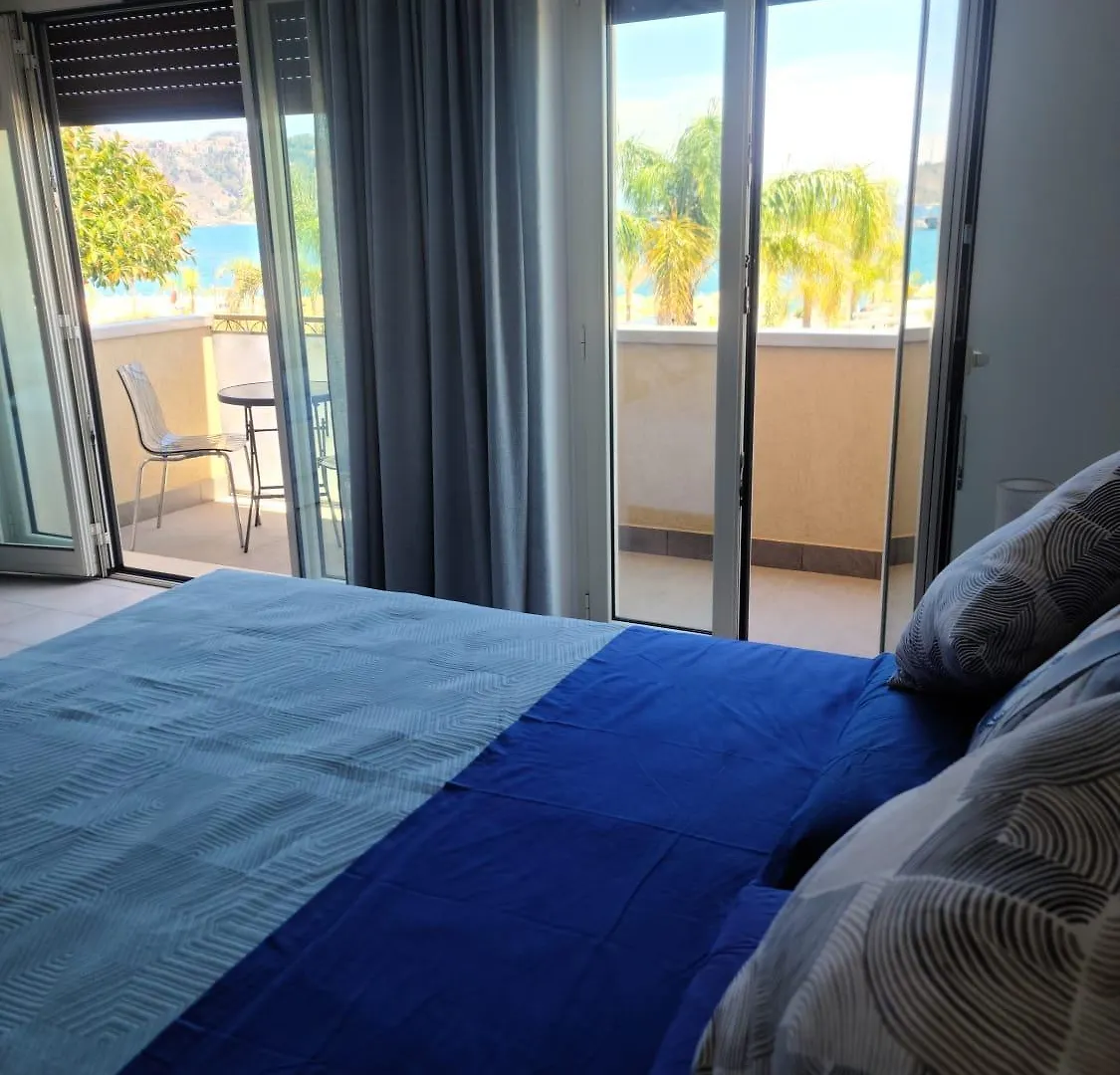 Il Balcone Sul Mare Lägenhet Giardini Naxos